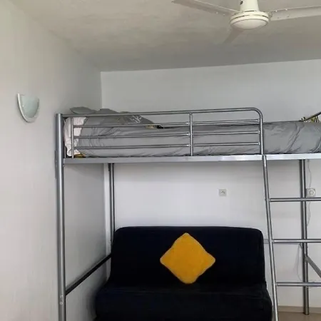 Studio 3 Personnes Appt Studio 2 Couchages La Rochelle. Lägenhet *