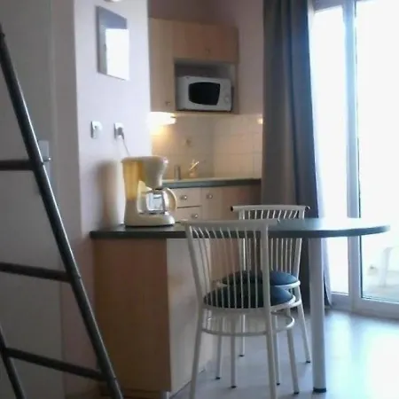 Studio 3 Personnes Appt Studio 2 Couchages La Rochelle. * La Rochelle (Charente-Maritime)